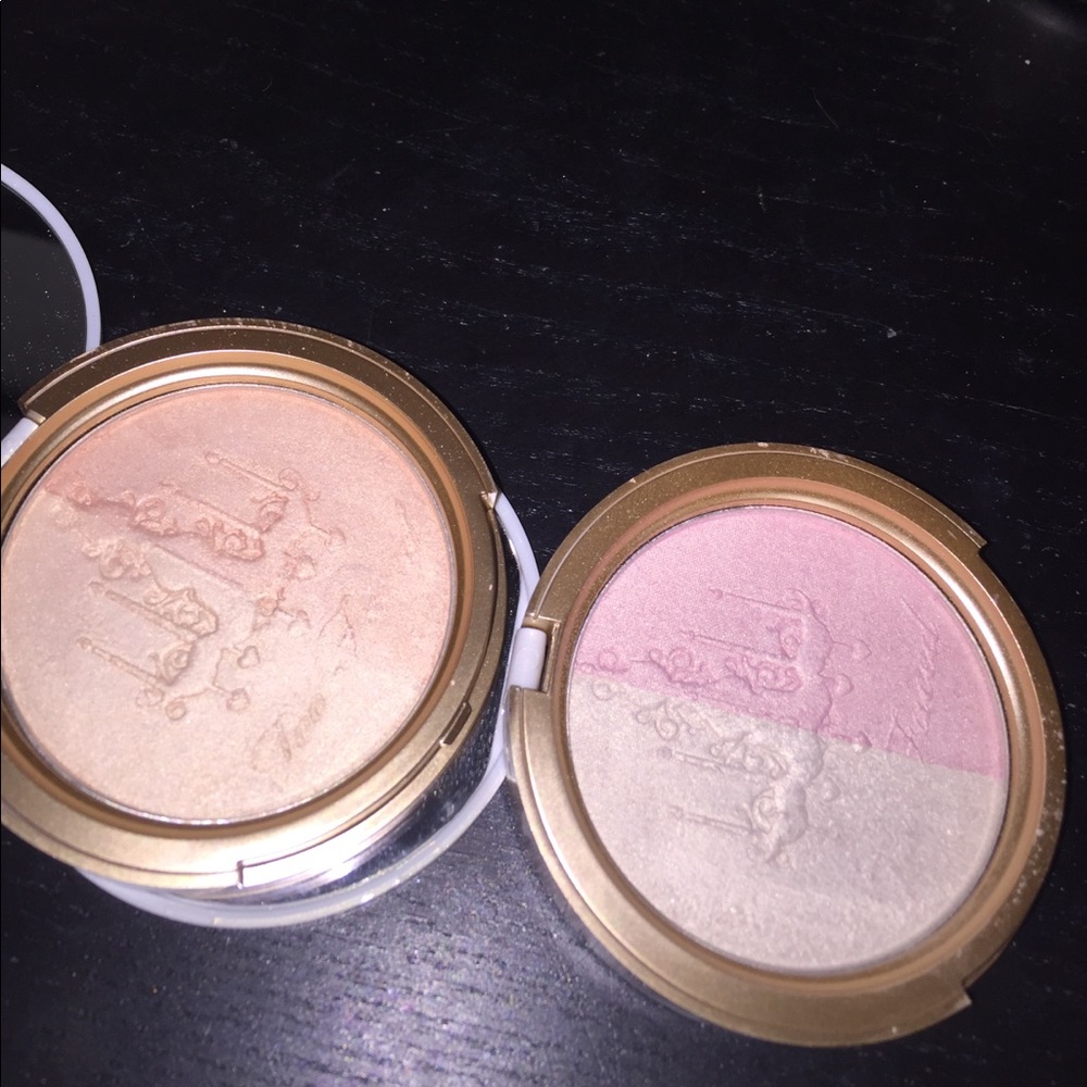 Too faced candlelight glow